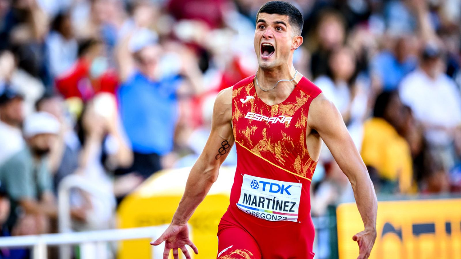 Asier Martínez gana la medalla de bronce en los 110 metros vallas