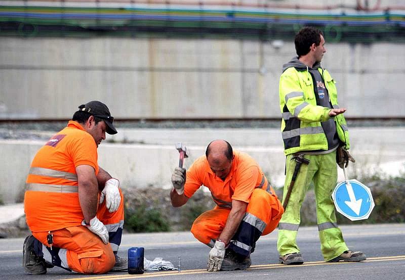 La ola de calor golpea la salud de los que trabajan en la calle