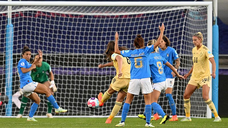 Fútbol - Campeonato de Europa femenino: Italia - Bélgica - ver ahora