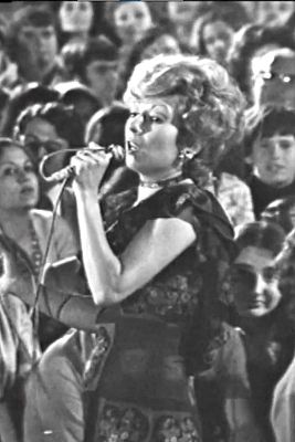 A su aire - Núria Feliu