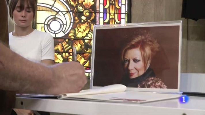 L'Informatiu - Els veïns Sants s'acomiaden de Núria Feliu