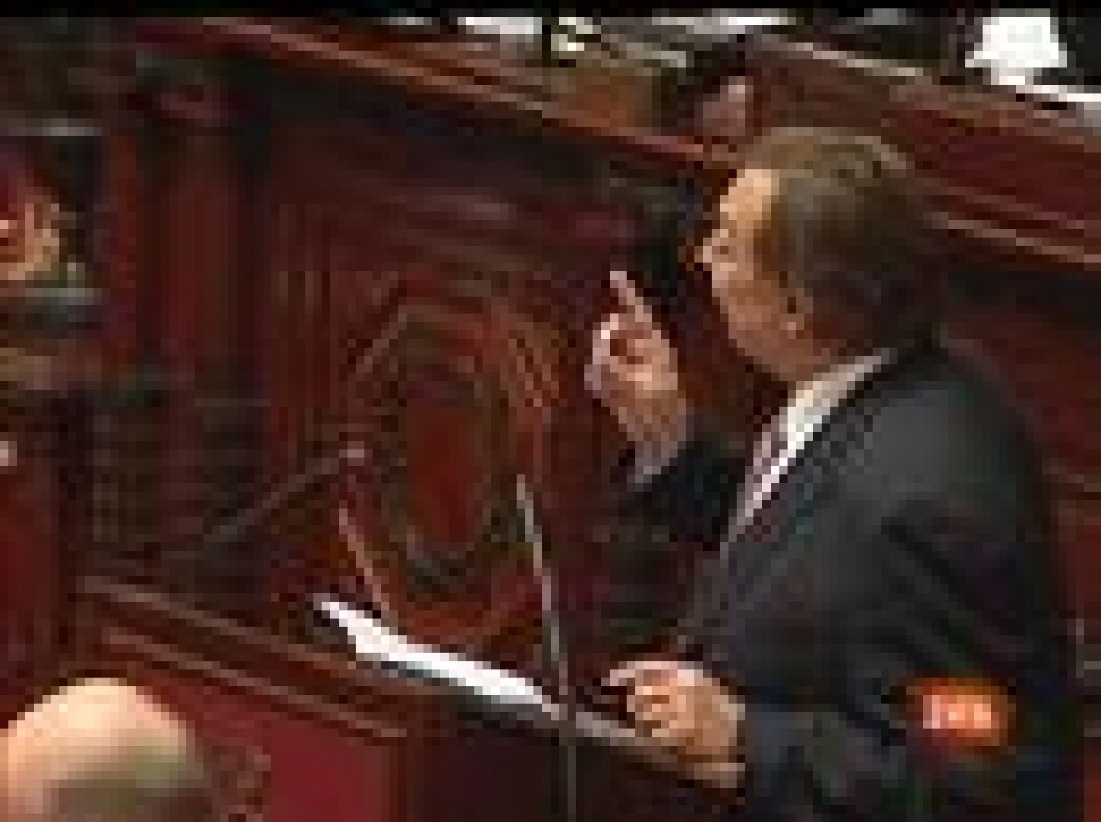 Un ministro belga aparentemente ebrio en el Senado | Ver