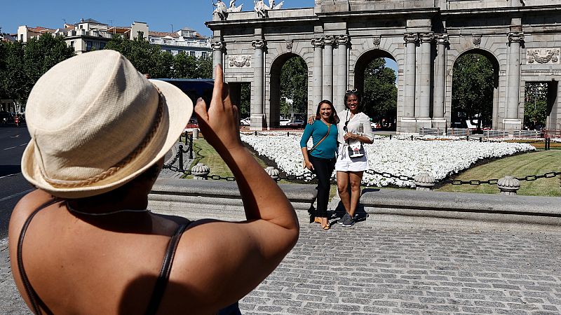 Madrid abre las visitas a lo más alto de la Puerta de Alcalá