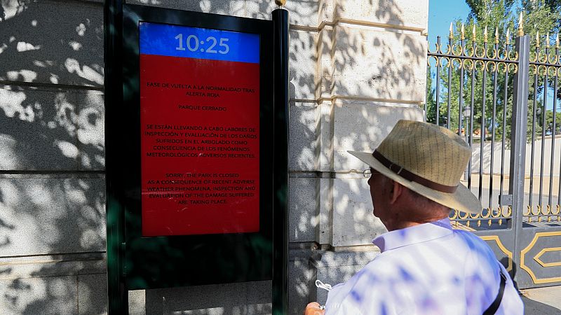 Cierran El Retiro y otros ocho parques de Madrid por rachas de viento y calor