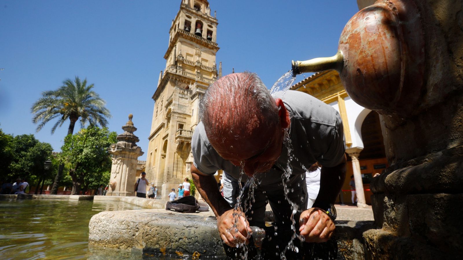 Sanidad estima 2.124 muertes por el calor extremo en julio