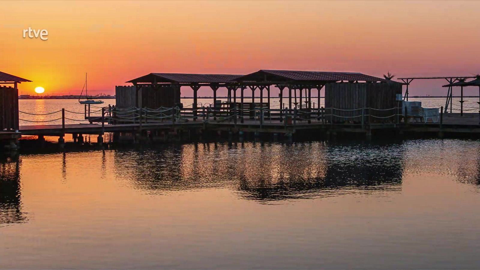 Temperaturas máximas altas en la mayor parte del país. Intervalos de viento fuerte en puntos de Canarias - ver ahora