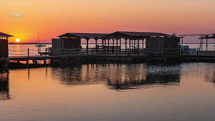 El tiempo - Temperaturas máximas altas en la mayor parte del país. Intervalos de viento fuerte en puntos de Canarias