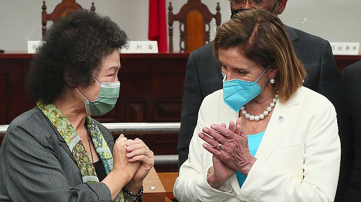 Telediario 1 - Nancy Pelosi traslada un mensaje de apoyo a Taiwán en su visita a la isla
