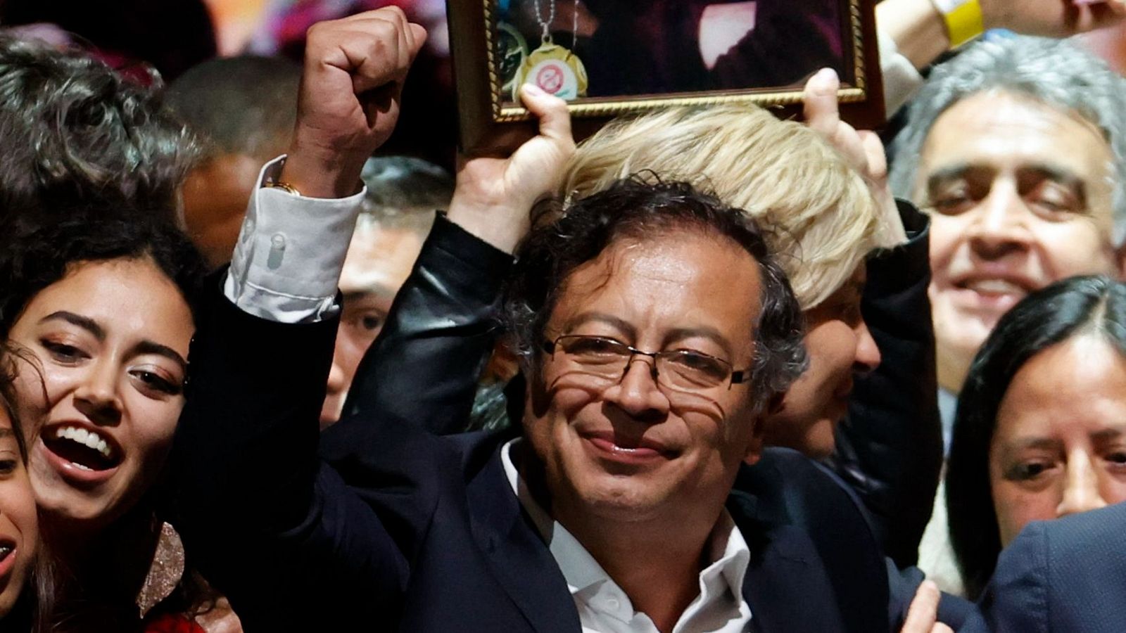 Gustavo Petro forma gobierno y culmina el giro a la izquierda