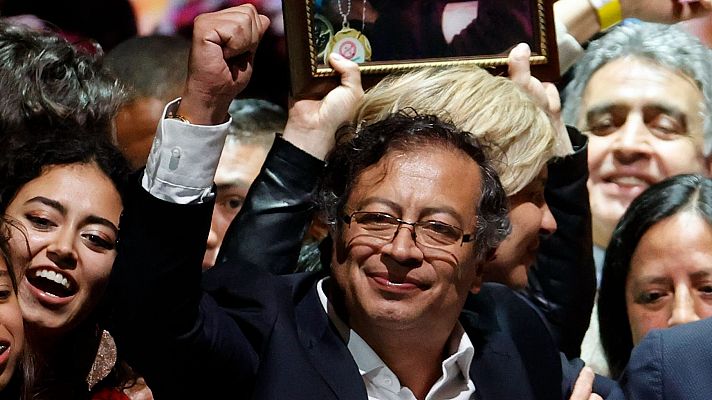Telediario 2 - Gustavo Petro forma gobierno y culmina el giro a la izquierda de Colombia