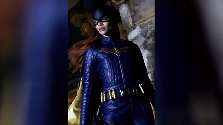 Telediario 2 - Warner Bros no estrenará la nueva película de Batgirl