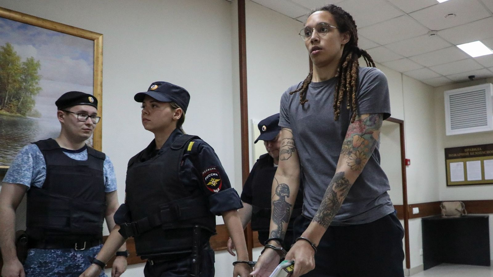 Rusia condena a nueve años a la deportista de EE.UU. Brittney Griner por introducir drogas