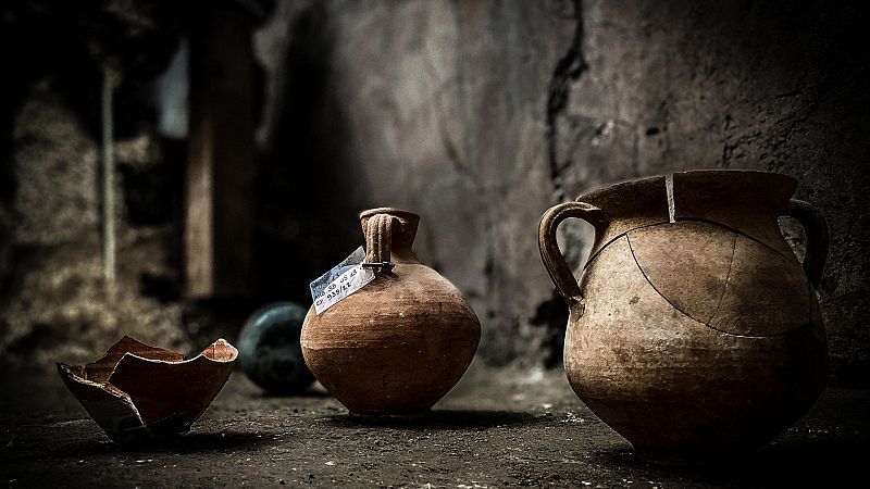 Hallan en Pompeya nuevos objetos intactos de familias romanas