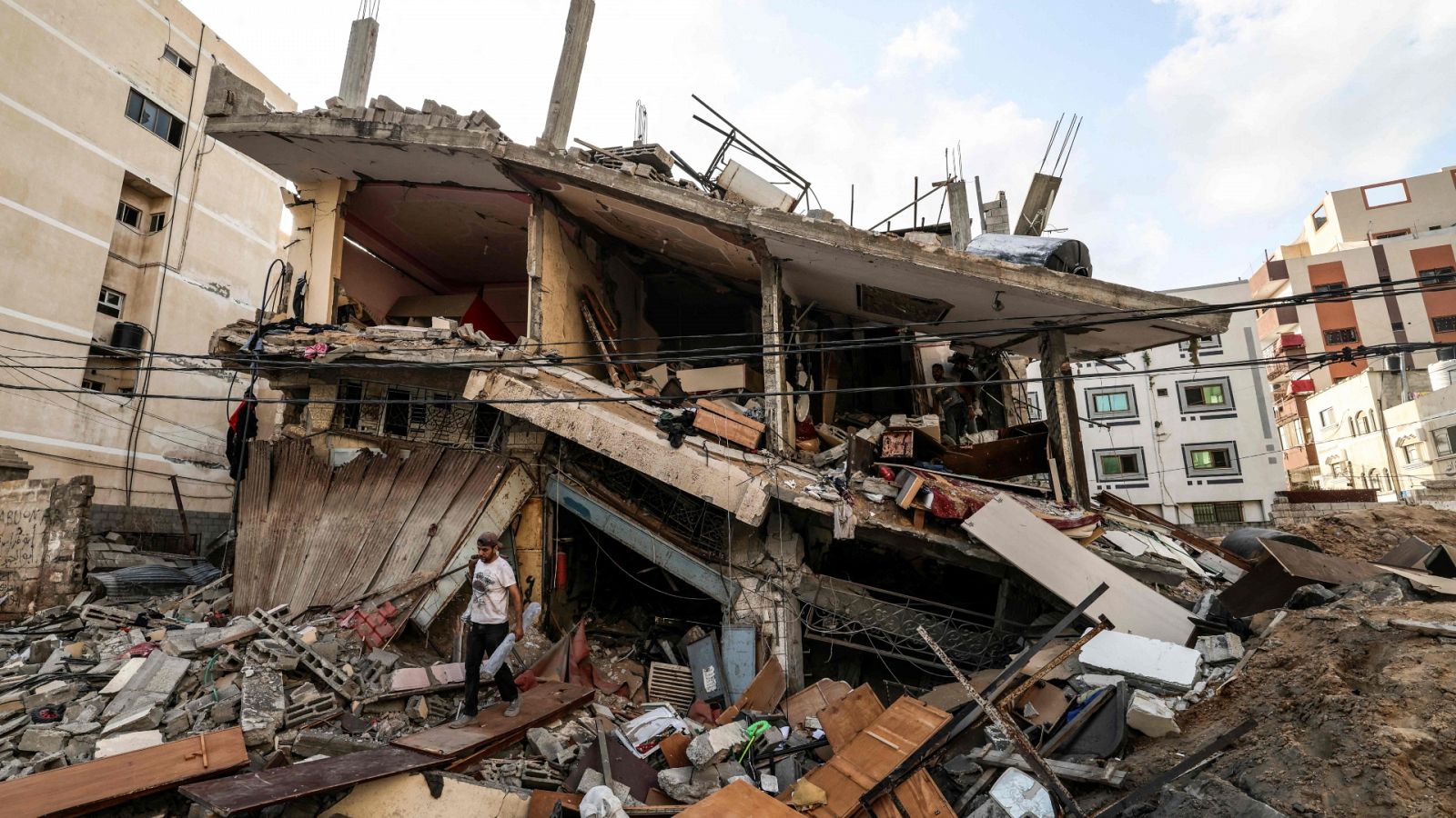 Israel lanza nuevos ataques en Gaza y mata a otro líder de la Yihad Islámica Palestina