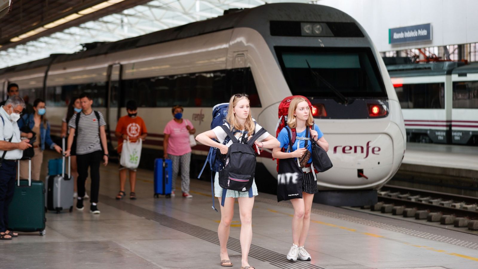 Renfe abre este lunes el plazo para solicitar los abonos gratuitos de Cercanías, Rodalies y Media Distancia