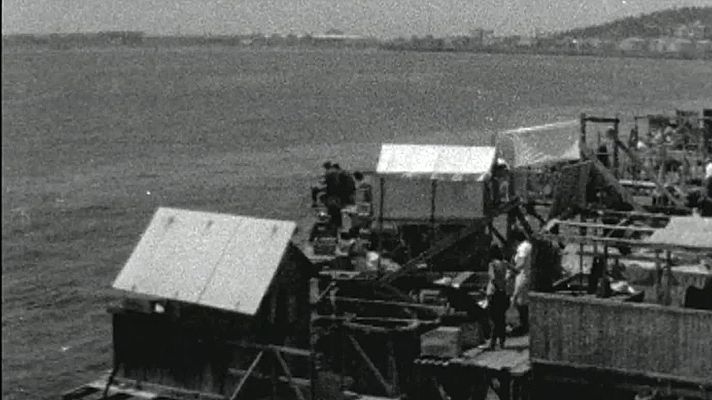 Arxiu TVE Catalunya - Barcelona: pesca a l'escullera. Festes de Gràcia