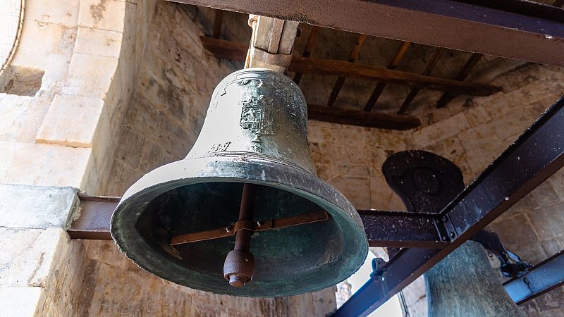 Las campanas de Herrera de Ibio vuelven a sonar por la noche