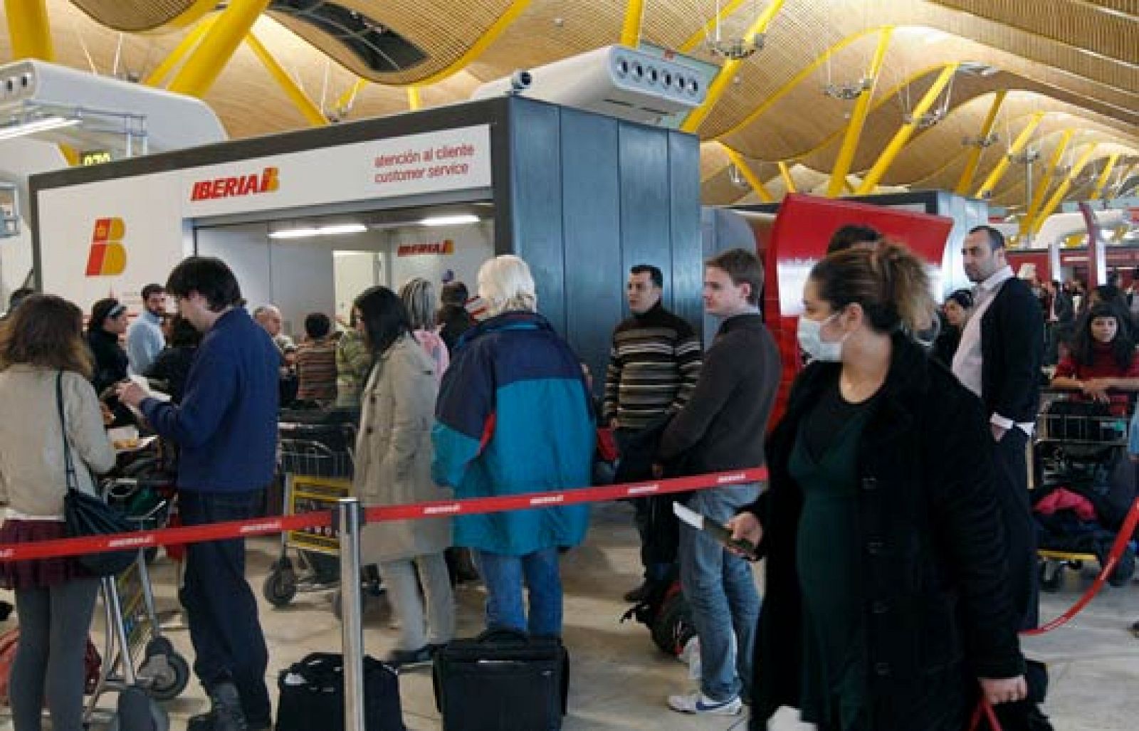 El temporal complica mucho las cosas en los aeropuertos