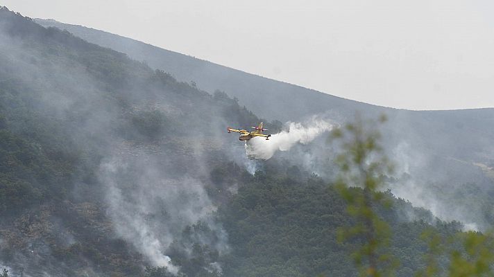 El fuego de Boca de Huérgano en León avanza y ya ha quemado 1.000 hectáreas