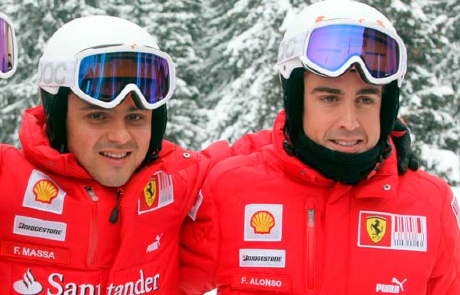 Fernando Alonso ya sabe lo que se siente con el rojo de Ferrari en su primera aparición con los colores de la mítica escudería italiana. Por su parte, Muchel Schumacher ha completado satisfactoriamente su primer día de entrenamientos a bordo de un GP2 en Jerez.