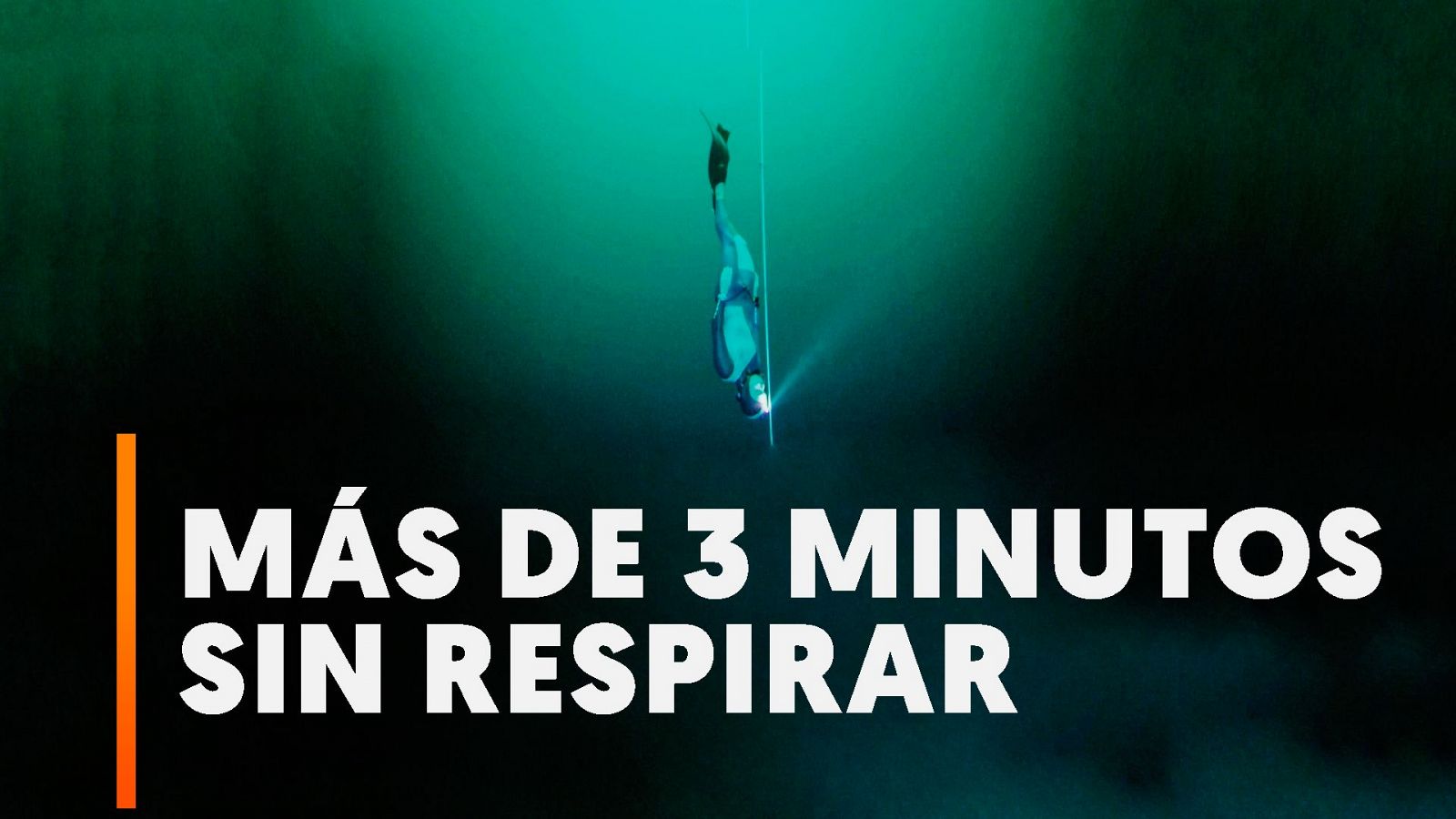 Arnaud Jerald bate el récord mundial descendiendo más de 100 metros bajo el agua