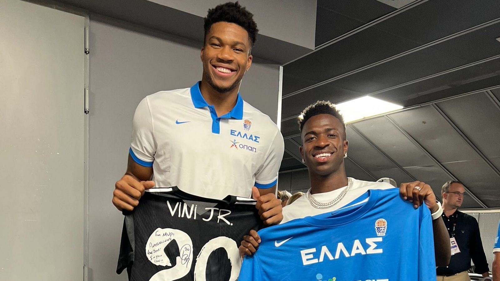 El encuentro entre Giannis Antetokounmpo y Vinicius Jr.