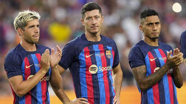 Telediario 1 - El Barça activa la cuarta palanca y vende a Orpheus Media el 24,5% de Barça Studios por 100 millones