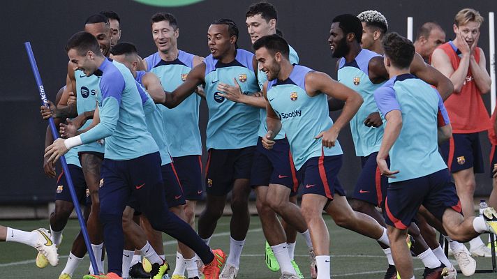 El Barcelona inscribe a todos sus jugadores, excepto a Koundé