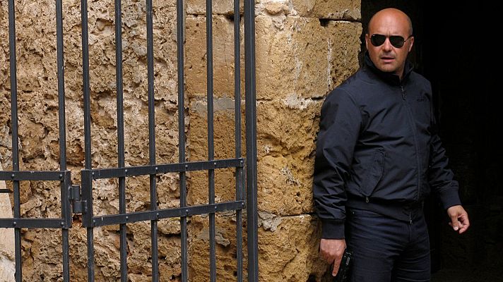 El comisario Montalbano - La luna de papel