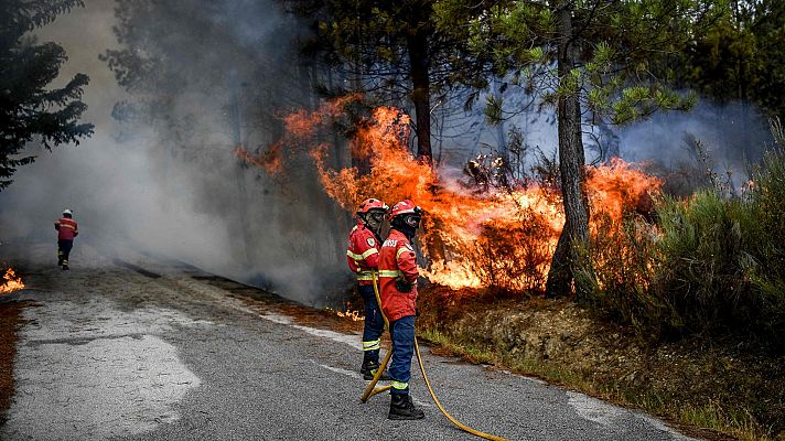 El incendio en Serra da Estrela, Portugal, se reactiva y podría expandirse