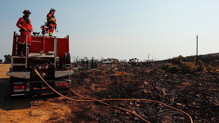 Telediario 2 - Las precipitaciones dan una tregua al incendio forestal de Vall d'Ebo