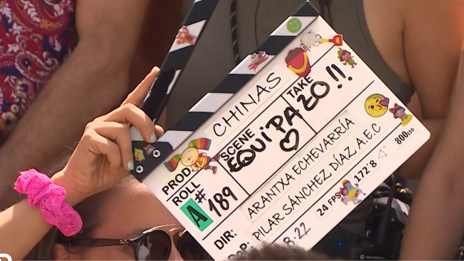 Arantxa Echevarría vuelve a ponerse tras la cámara en 'Chinas' | Ver