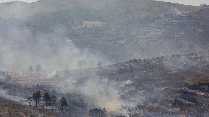 El incendio de Bejís evoluciona "favorablemente" y empiezan a regresar los desalojados