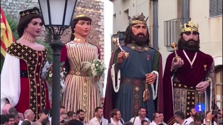L'Informatiu - La Festa Major de Sitges bufa espelmes per partida doble