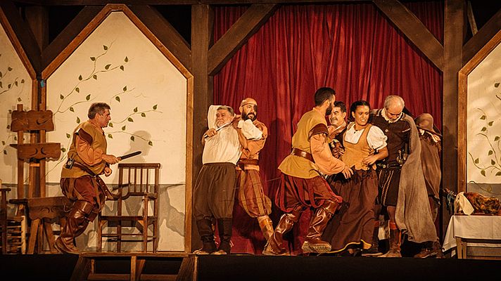 Telediario Fin de Semana - Zalamea de la Serena vuelve a convertir su plaza en un gran teatro