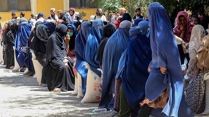 Telediario 2 - Casi un millón de adolescentes no pueden estudiar en Afganistán por ser chicas