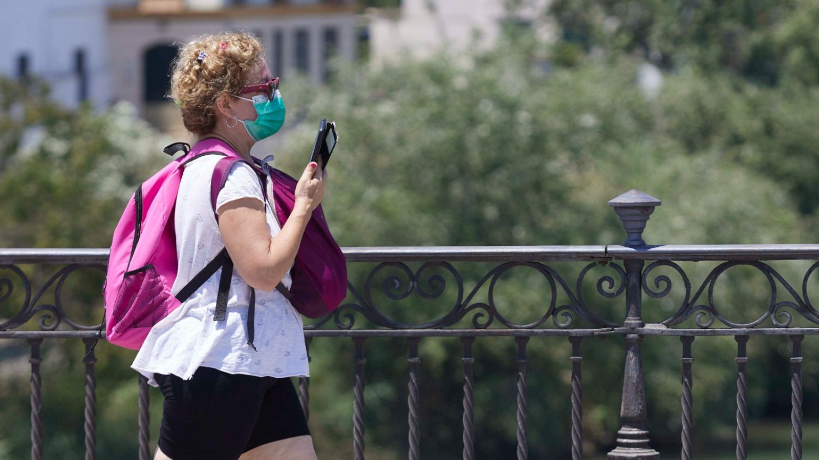 La pandemia retrocede: la incidencia en mayores de 60 cae a 177 casos