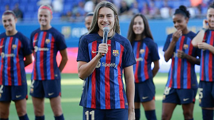 Telediario 2 - Alexia Putellas, gran atracción en la presentación del Barça