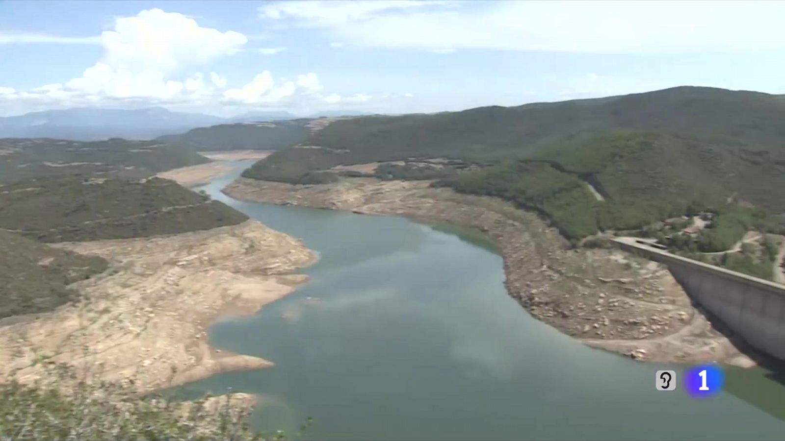 La manca d'aigua fa aturar la central hidroelèctrica del pantà de Rialb
