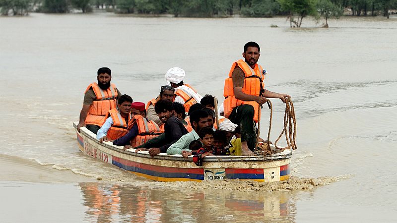 Las graves inundaciones de Pakistán obligan a desalojar a más de 40.000 personas