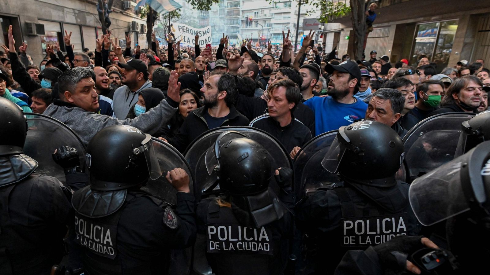 Incidentes en una protesta frente al domicilio de Cristina Fernández