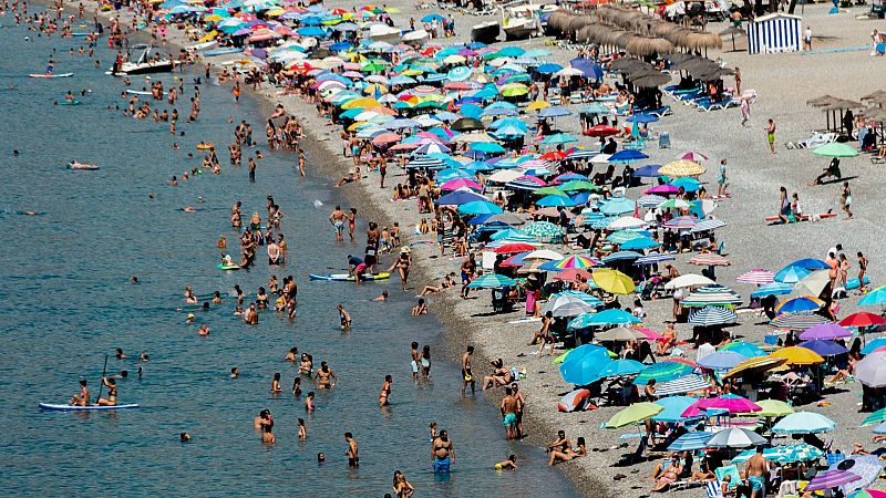 El tiempo: Tormentas en el centro y norte peninsular y cielos despejados en el sur y costa mediterránea - Ver ahora