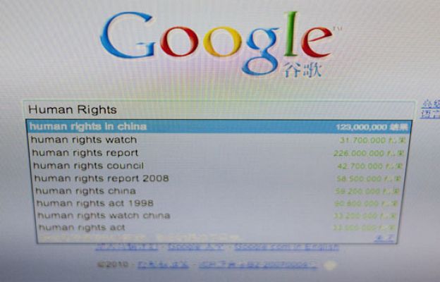 Google planta cara a China