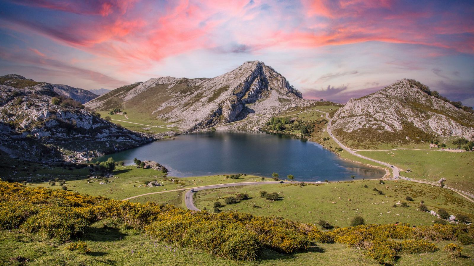 Conocemos los Lagos de Covadonga y la elaboración de sus quesos, con una tradición de 500 años - Ver ahora