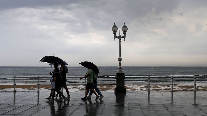 Varias comunidades siguen en alerta por fuertes lluvias y granizo