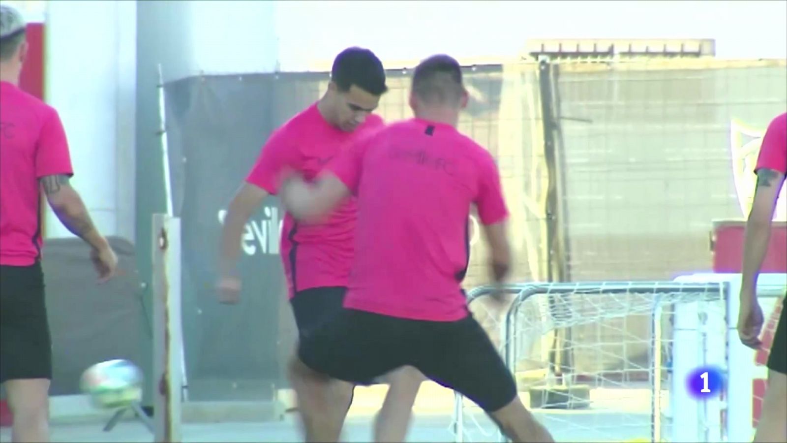 Reguilón ya ha pasado el reconocimiento médico con el Atlético | Ver