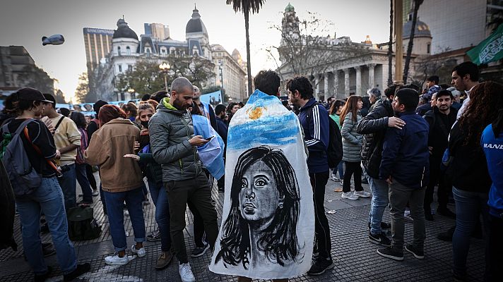 Telediario Fin de Semana - El arma centra la investigación del atentado contra Cristina Fernández