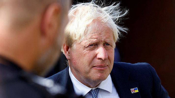 Boris Johnson deja su cargo tras tres años de polémica