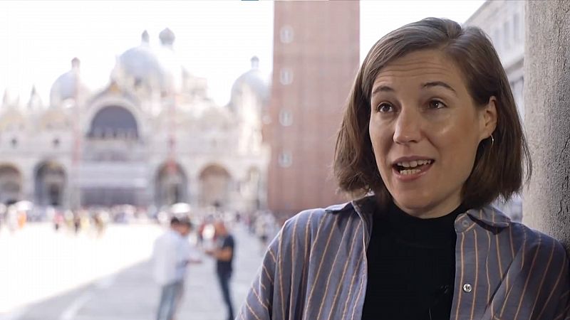La memoria de Carla Simón en Venecia: 'Carta a mi madre para mi hijo'
