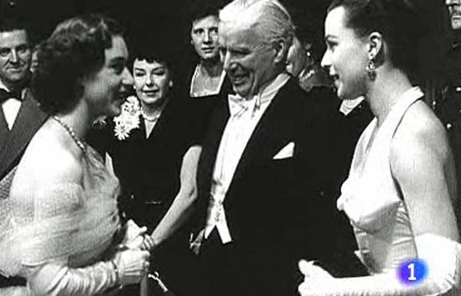 Amar - Se estrena "Candilejas" de Charles Chaplin - Amar en tiempos revueltos | Ver